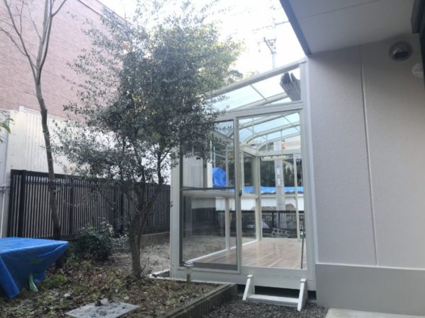 テラス囲い　ガーデンルーム　サンルーム　外構工事　大阪