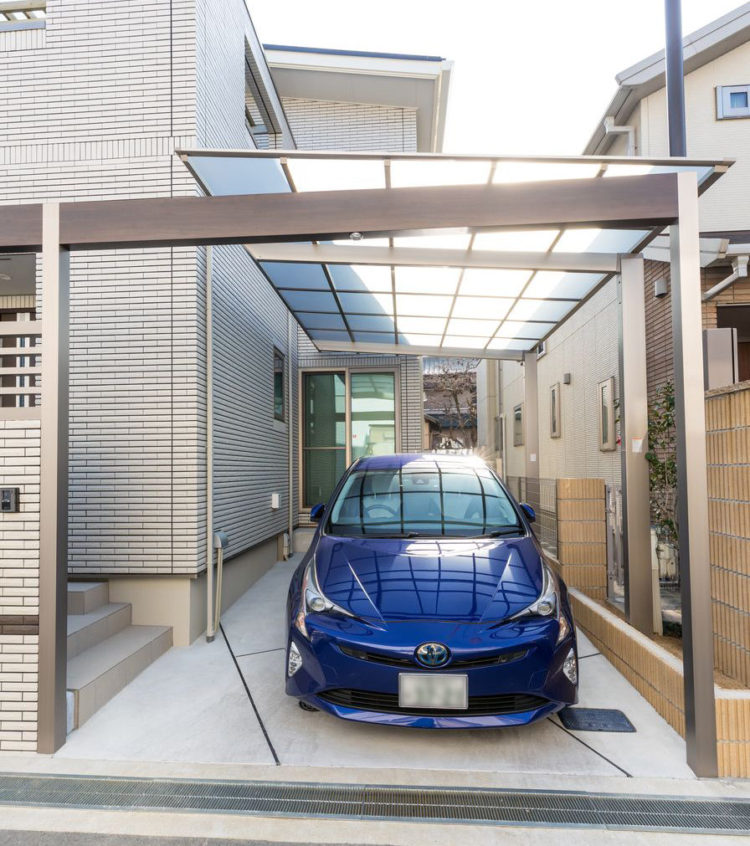 LIXILのカーポート ネスカの大阪府の施工実例です。