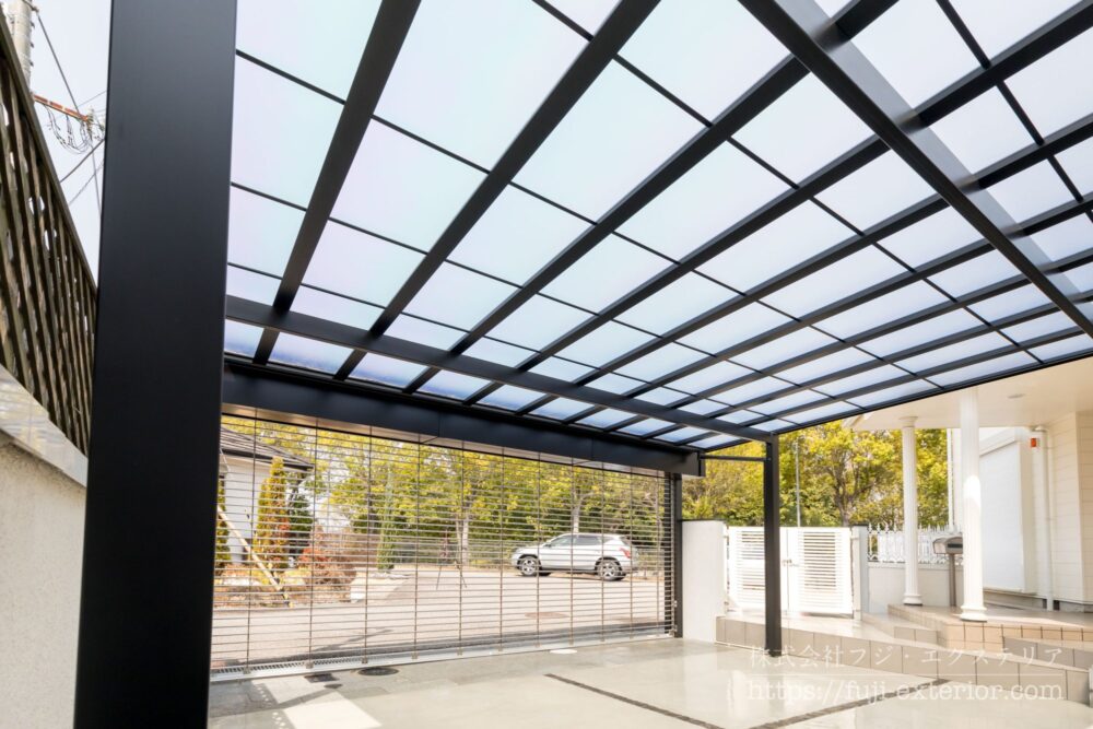 カーポート屋根はLIXIL ネスカＦワイド