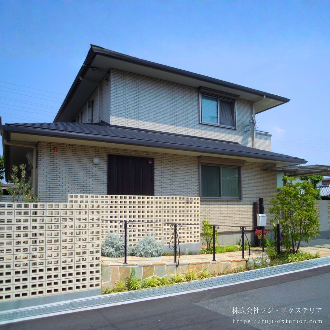 乱形石貼り 穴空きレンガ スロープ