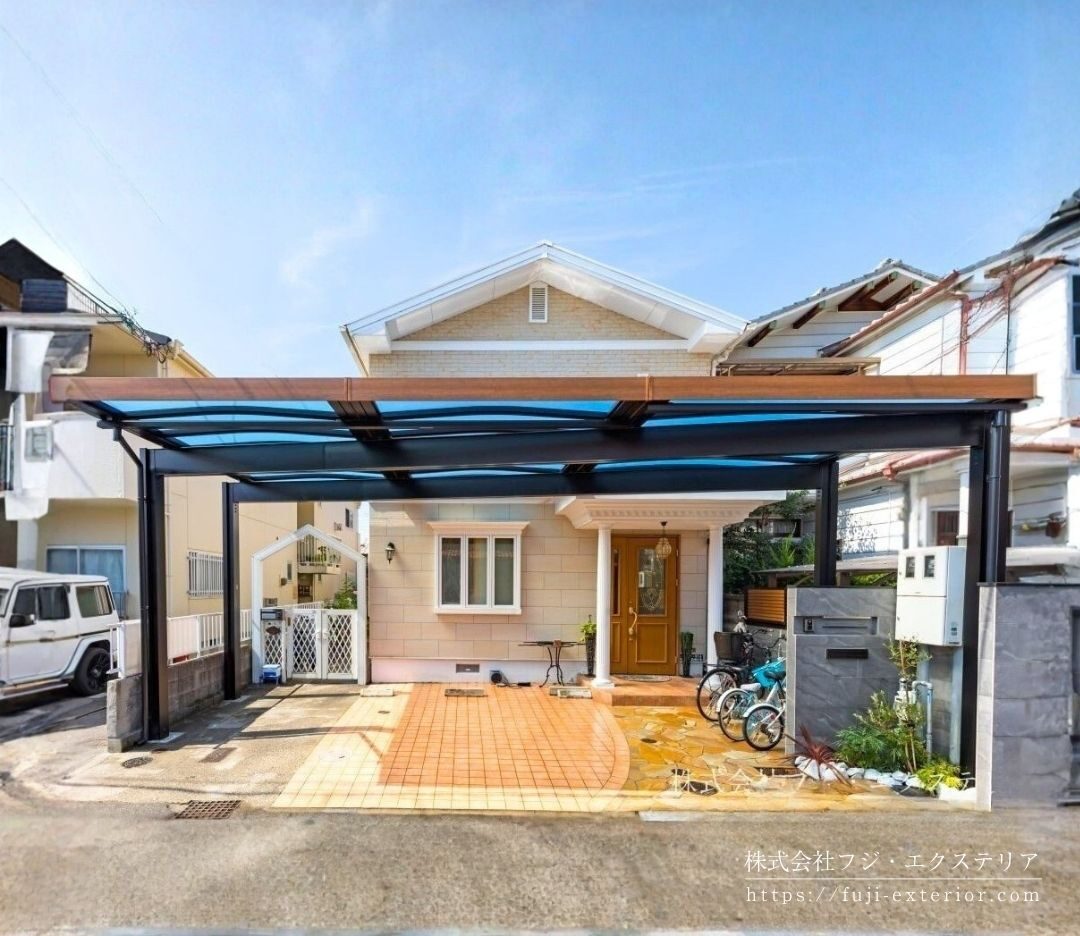 オープン外構三協アルミのUスタイルアゼストの大阪府の施工実例です。