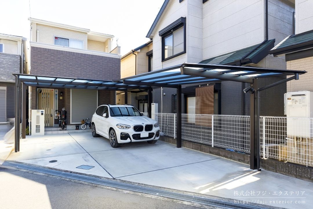 職人の技で 台形の駐車スペースに形を合わせたカーポートです。三協アルミ 【スカイリード】を使用しました。