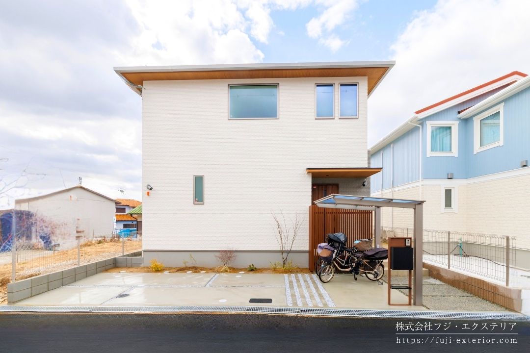 大阪府豊中市の新築外構施工事例。植栽豊かなナチュラルモダンデザインで暮らしを彩るエクステリア施工事例